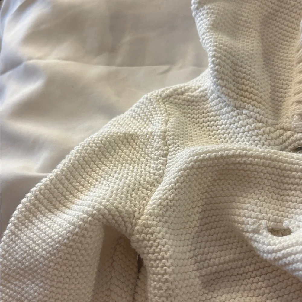 Children’s Old Navy Cream Knit Hooded Sweater 12-18 months